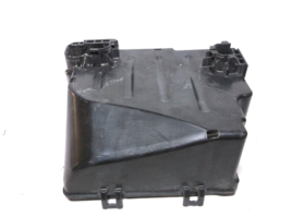 17-18-19  KIA  SOUL  2.0L   / ENGINE BAY/  FUSE/RELAY/BOX/BOTTOM image 4