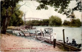 Sioux City Iowa People Boats Old Bridge on Big Sioux River Unposted Postcard X7 - £3.95 GBP