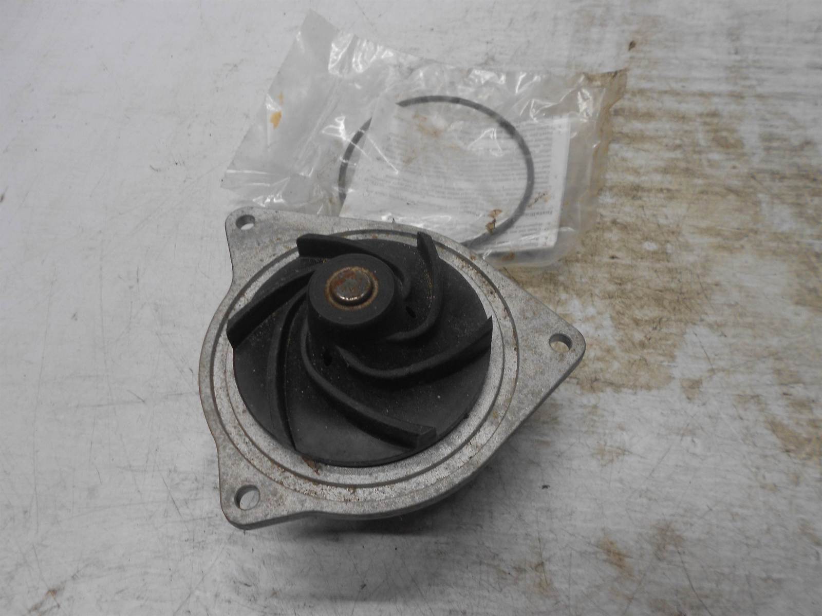 Water Pump &amp; Gasket Fit 1993-1997 Chrysler Concorde Dodge Intrepid 3.3L ... - $19.99