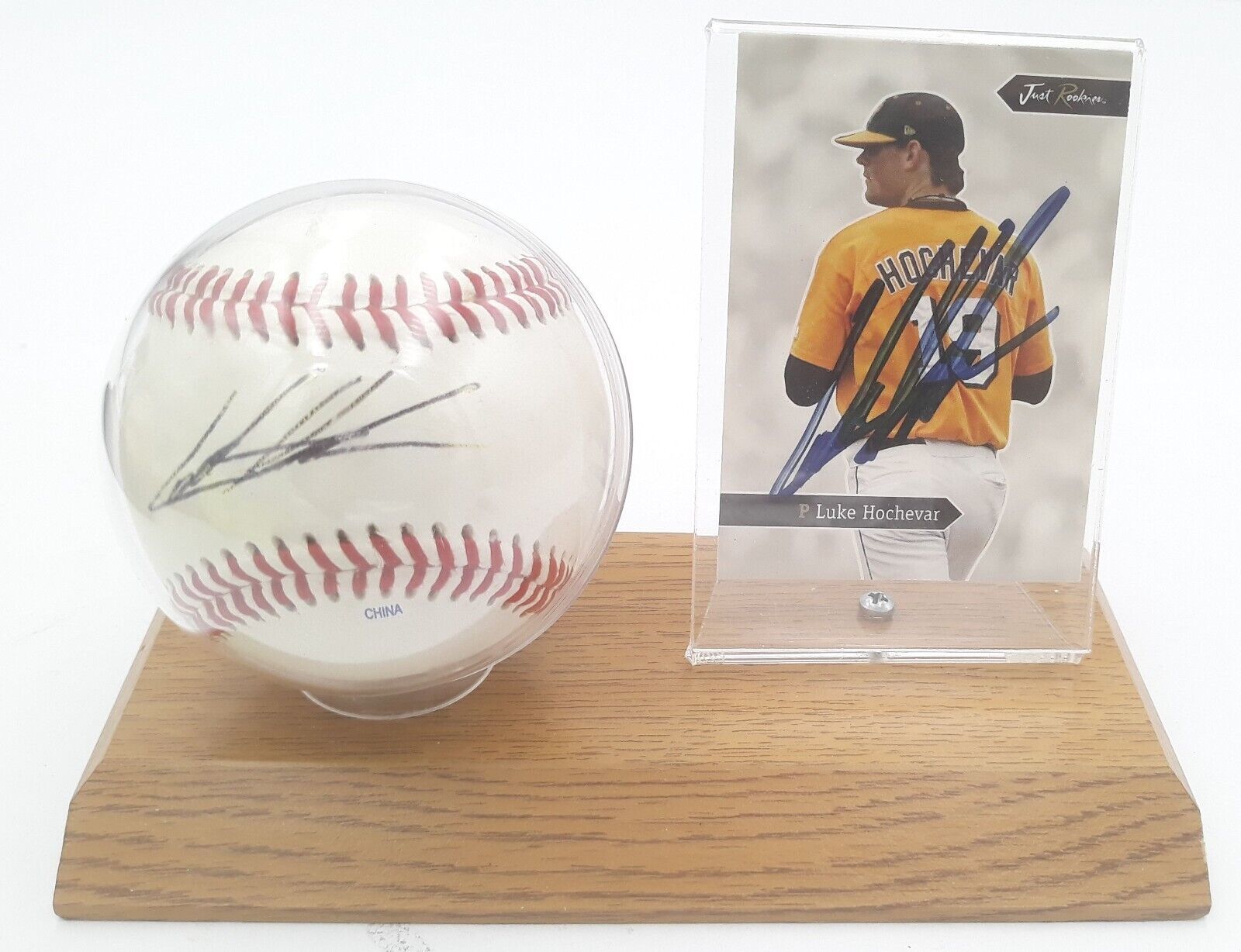Luke Hochevar Signed Baseball &amp; Just Minors Just Rookies 2006 Card - $12.99