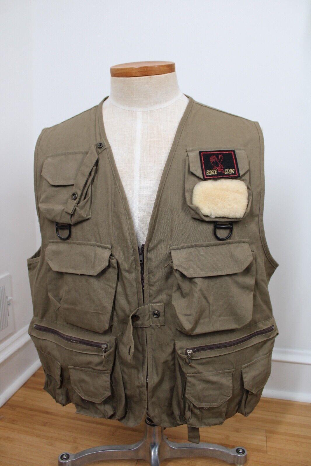 Primary image for Vtg Eagle Claw L/XL Olive Brown Fly Fishing Utility Vest Zip Pockets