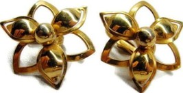 Sarah Coventry Gold Tone Flower Detailed Vintage Clip On Earrings - $22.76