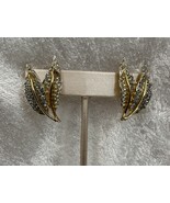Vintage Signed Coro Gold Tone &amp; Leaves Rhinestone Clip On Earrings - $370.63 MXN