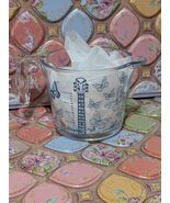 Dolly Parton Blue Guitar Butterfly Measuring Cup DG Exclusive Discontinu... - $363.37 MXN