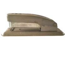 Vintage Stapler Swingline CUB Tan Metal Office Supply Made in USA Handheld Small - £11.76 GBP