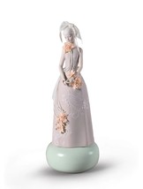 Lladro 01009359 Haute Allure Exclusive Model Woman Figurine Limited Edition New - £1,119.09 GBP