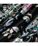 BY THE YARD - BEAUTIFUL VINTAGE FLORAL SOFT GLOSSY POLYESTER SATIN FABRIC - £12.71 GBP