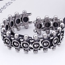 Punk Rocker Skull Bracelet For Men Quality 316L Stainless Steel Jewellery Gothic - £27.92 GBP