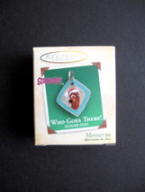 2004 Miniature Hallmark Keepsake Ornament - Who Goes There! Scooby-Doo - Pewter - £7.99 GBP