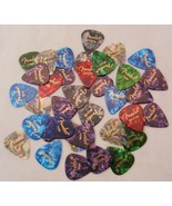 Fender 351 Premium Celluloid Guitar Picks 36 Variety Pack (Thin, Med and... - $232.58 MXN