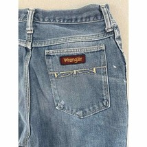 VTG Wrangler Men&#39;s Jeans 31 Short 1970s Soft Denim Talon Zip Made in USA - £15.57 GBP