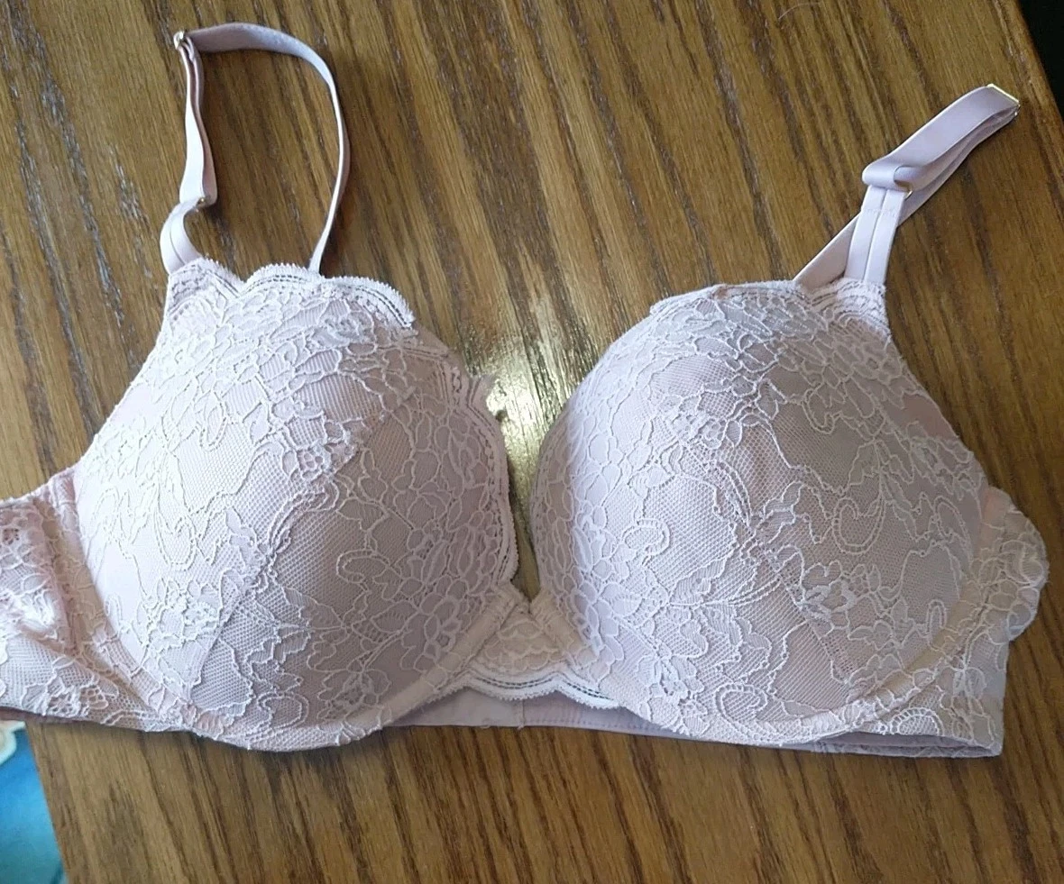 Joyspun Pink Lace 40C Padded Underwire Bra with Adjustable Straps - $185.46 MXN