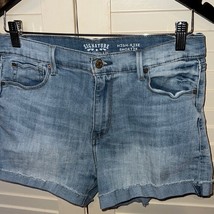 Levi’s signature, high-rise shortie jeans shorts, size 8/29 - £9.25 GBP
