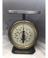 Vintage Pelouze Manufacturing Family Scale In Working Condition - $64.00