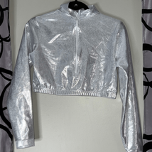 Pizzazz Sportswear Long sleeve crop 3/4 zip silver pull over - £9.22 GBP