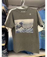 NWT UNIQLO UT Hokusai Remix Big Wave Olive Graphic Short Sleeve T-shirt TEE - £21.18 GBP
