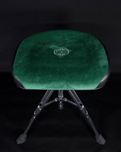 Roc-N-Soc Extended Base Square Throne - Green - $309.99