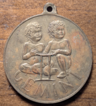 Vintage Gemini Astrology Good Luck Keychain Fob Tag Jewelry Pendant Token - $18.12 CAD