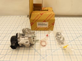 Toyota 04004-58137 EGR Valve Kit - $3,248.36 MXN