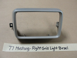 OEM Ford Mustang RIGHT GRILL PARK TURN SIGNAL LIGHT BEZEL TRIM 3-D7ZB-13236 - $29.69