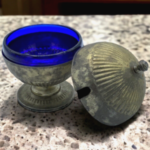 Vtg Round Brass Cobalt Blue Glass Lined Sugar Bowl With Lid on Stand No Spoon - £27.34 GBP