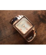 Woman’s Timex Carriage Indiglo 30m Gold Tone NEW BATTERY Works Great - $19.64 CAD