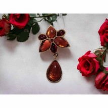 Beautiful vintage amber floral brooch - £28.24 GBP
