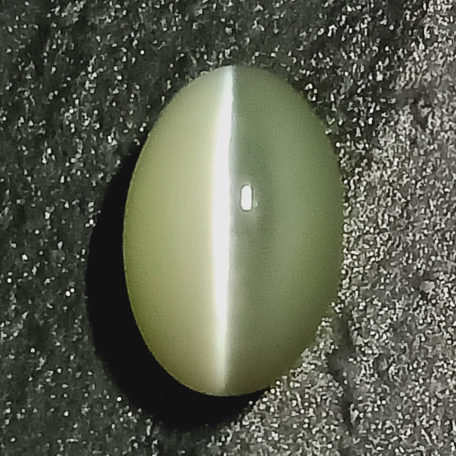 Chrysobery Cat's Eye , 2.33 Cts. , Cat's Eye , Sri Lanka Cat's Eye Gemstone , Ca Item image 2