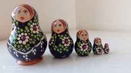 Wooden- Matryoshka -Nesting- Doll - £15.10 GBP