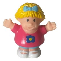 2000 Shelcore Girl Figure Pink Shirt Flower Rare Works with FPLP 2.5 Inches - $4.45