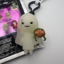 Figural Bag Clip Nightmare Before Christmas Glow In The Dark Sally - £6.89 GBP