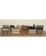 The Cat&#39;s Meow Village Lot of 12 Pieces Amish Oak Furniture Dentist Hote... - $2,257.70 MXN