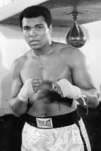 Muhammad Ali 18x24 Poster - £19.11 GBP