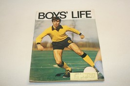 Boys Life Scouts BSA October 1974 Soccer James Lincoln Collier A. R. Swinnerton - £3.94 GBP