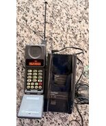 Motorola AirTouch MegaPhone DPC Series Cell Phone and Charger Powers Up ... - $49.45