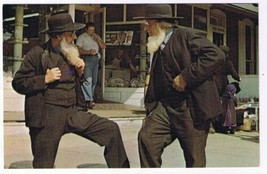 Pennsylvania Postcard Intercourse Amish Men Chatting Leb Wohl - £1.74 GBP