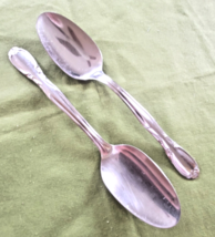International Stainless Superior 2 Serving Spoons Chapel Hill Pattern USA #42282 - £5.44 GBP