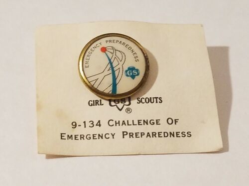 Primary image for 1960's Girl Scout Challenge of Emergency Preparedness Cadette Pin 9-134 - New