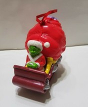 Vintage Dr Suess Grinch Christmas Ornament Toy Grinch Sled 3&#39;&#39; - £11.24 GBP
