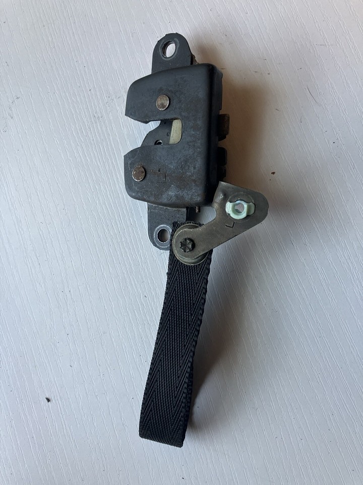 92 93 94 95 96 Prelude rear seat catch latch release OEM - $19.79