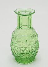 Small Green Colored Glass Bulb Bottom Bud Vase H = 5.25 Inch in Vintage ... - $13.61