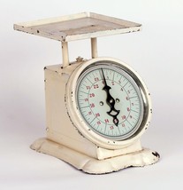 Vintage White Household scale (unbranded American Family scale) - £89.93 GBP