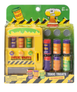 Toxic Waste® Toxic Treats Mini Vending Machine Set New - $188.49 MXN