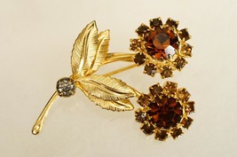 Vintage Costume Jewelry Brushed Gold Tone Brown Rhinestone Flower Brooch Pin - £15.90 GBP