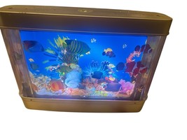 Vintage Living Aquarium Rotating Night Light Moving Ocean Lamp Fish For ... - $327.42 MXN