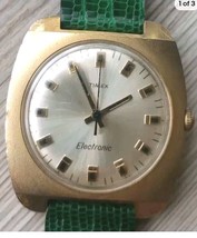 Vintage 70&#39;s Mens Watch Electric For Parts Or Repair - £25.74 GBP