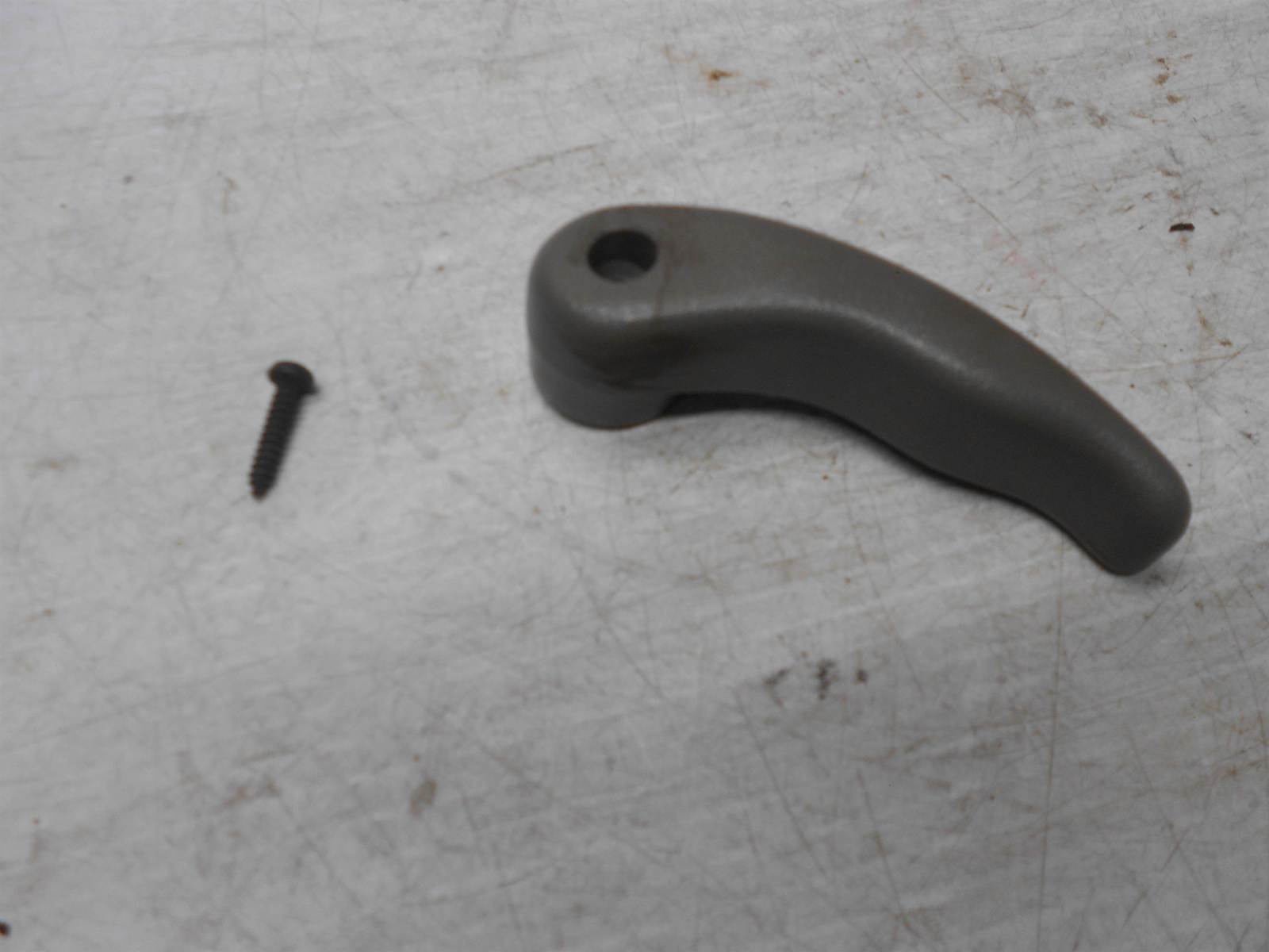 1998-2005 s10 blazer RECLINING HANDLE UPPER FRONT DRIVER right passenger - $19.99
