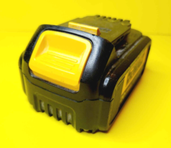 Original Dewalt DCB200 20V Max 3AH Lithium Ion LI-ION Battery Pack Compact Oem - £17.63 GBP