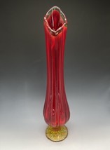 LE Smith 18.25&quot; Ribbed Amberina Pedestal Swung Glass Vase Ruby - $73.64