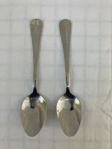 Lot of 2 Towle Living Collection Dinner Spoons Stainless TWS505 - $168.06 MXN
